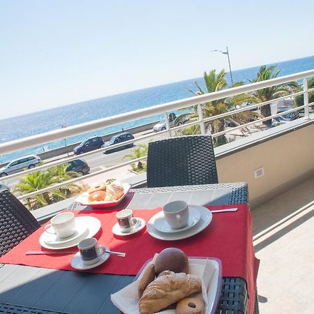 Riva Del Sol Bed & Breakfast Санта Тереза ди Рива Екстериор снимка